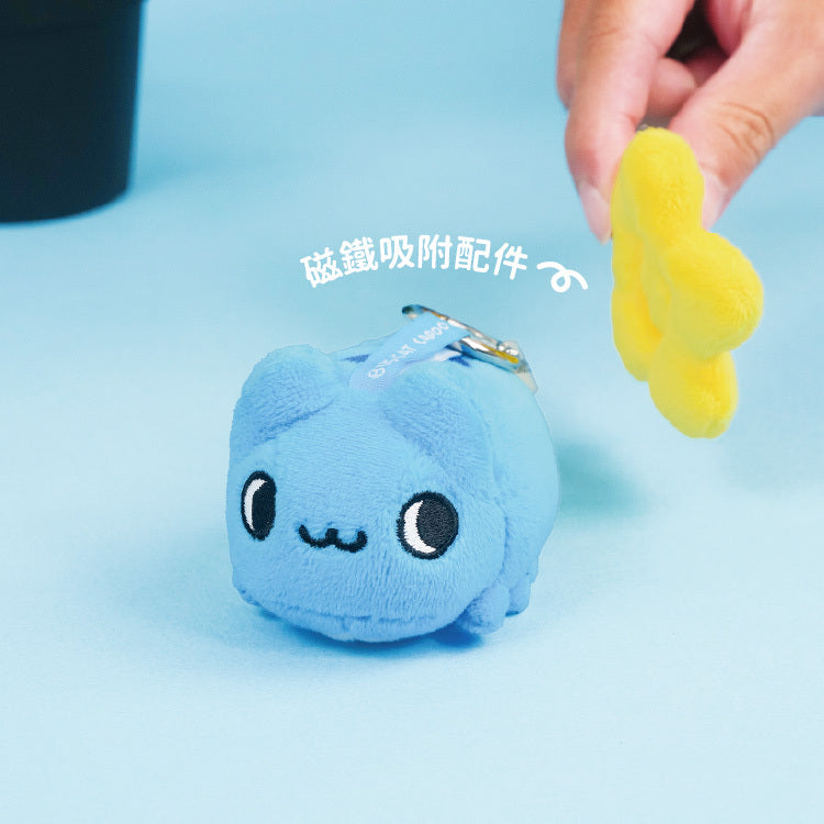 Colgante de peluche magnético Capoo con flor en el trasero — imagen 5