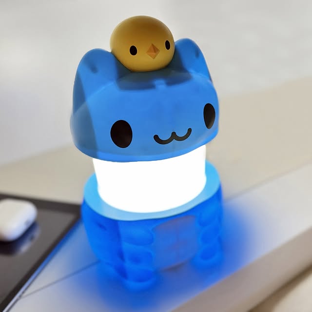 Bugcat Capoo Collapsible LED Lamp