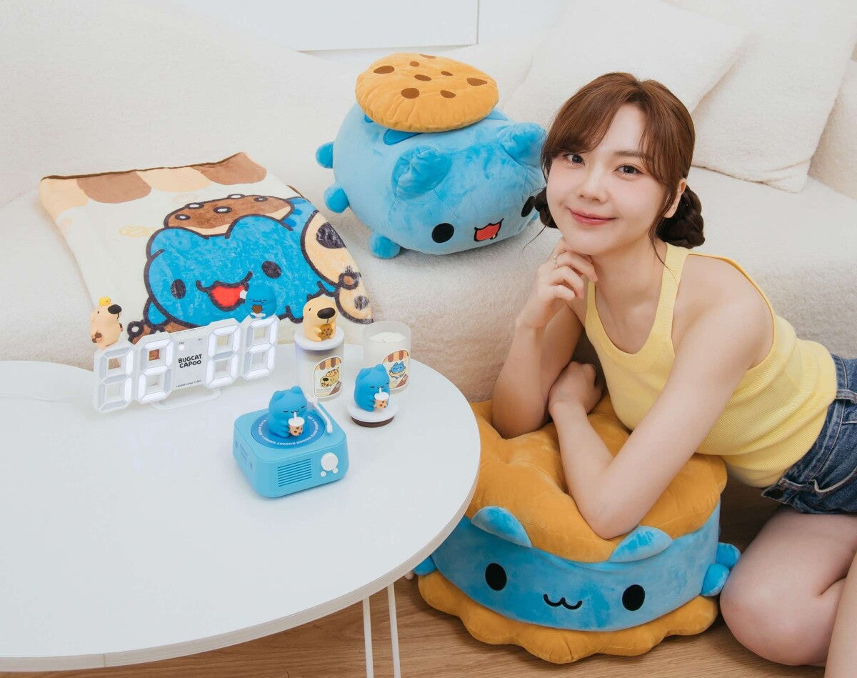 Bugcat Capoo Sandwich Cushion