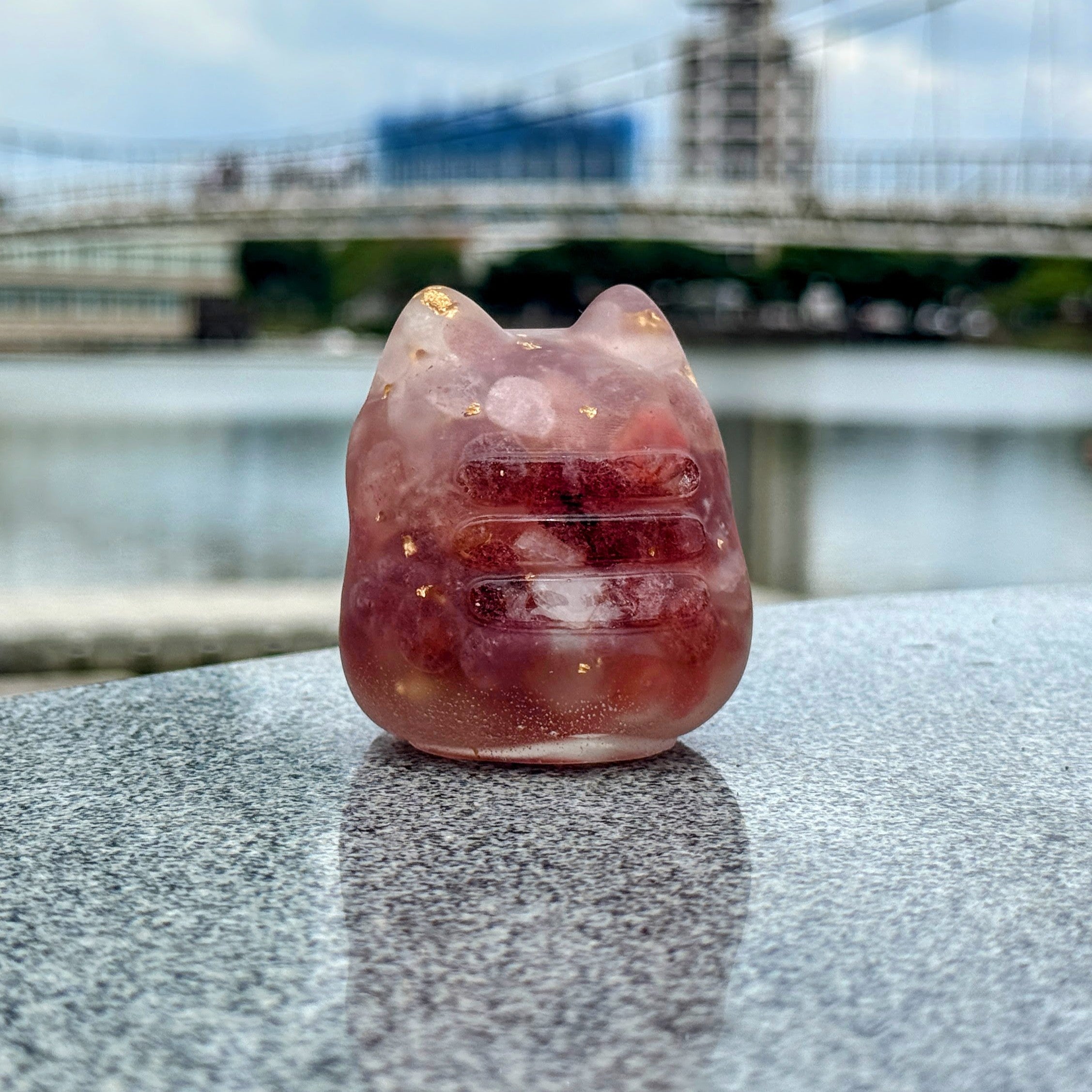 Bugcat Capoo Crystal Figurine (Strawberry)