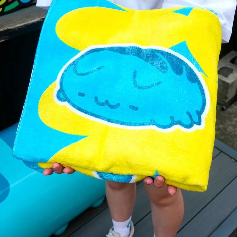 Capoo Lazy Day Towel