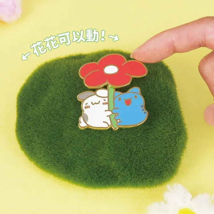 Bugcat Capoo & Bunny Flower Flight Wiggling Metal Pin