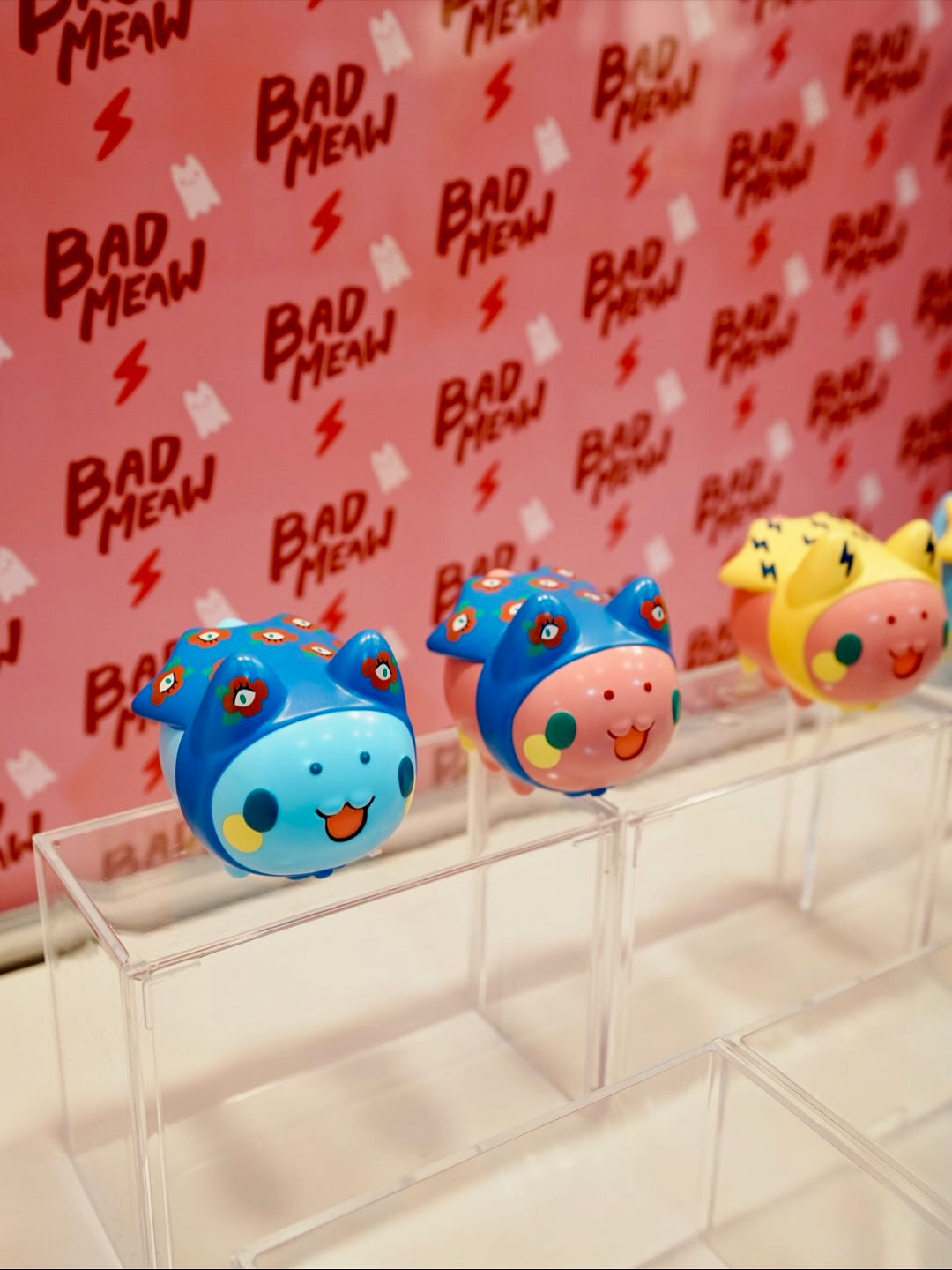 Bad Meaw x Bugcat Capoo Blind Box Figure