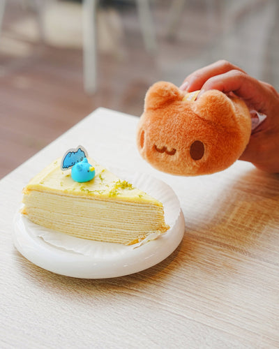 Cat Head Egg Cake Plush Charm
