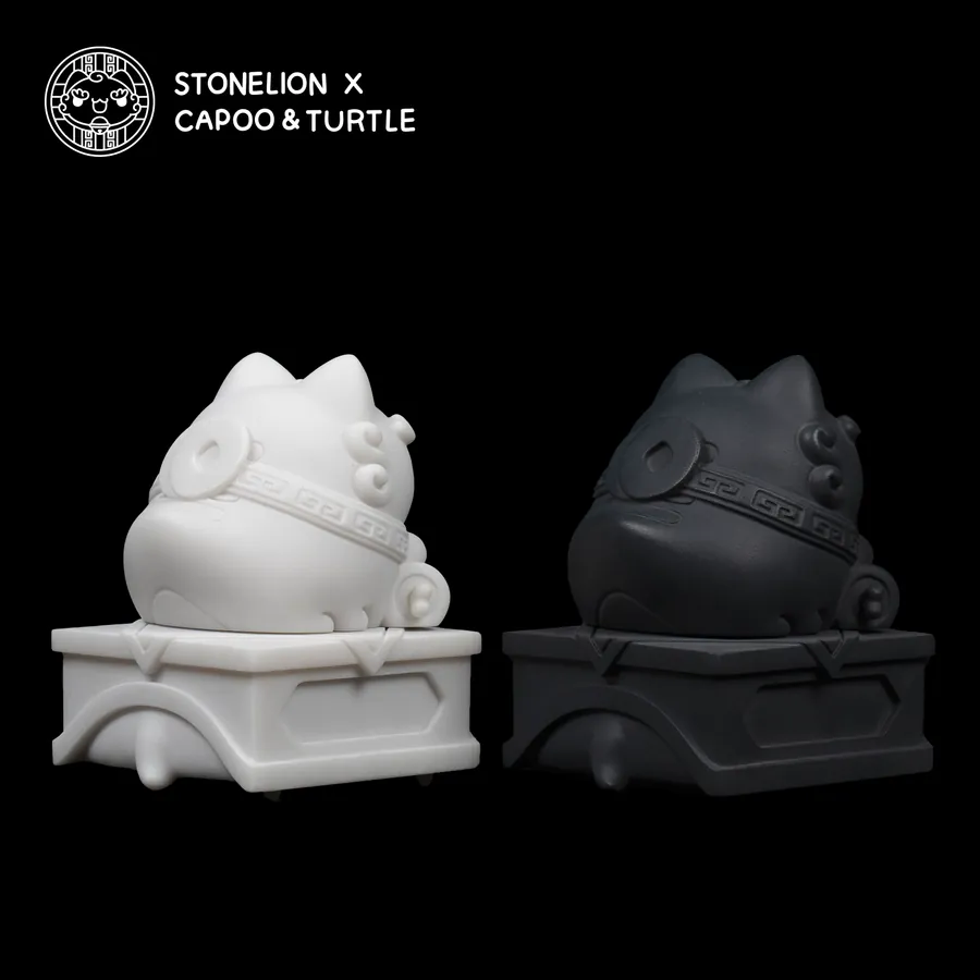 Angled back view of Stonelion x Capoo & Turtle sculptures: The sculptures are shown at an angle, capturing both the back and side of the lions, with emphasis on the intricate stone patterns and the small turtles.