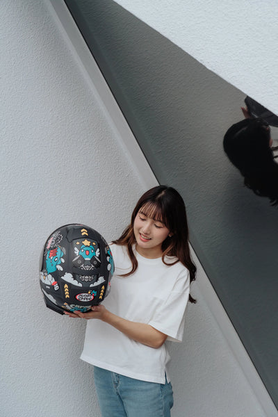 Speed Capoo Full-Face Helmet (Black Bugcat Dark Grey - Matte)