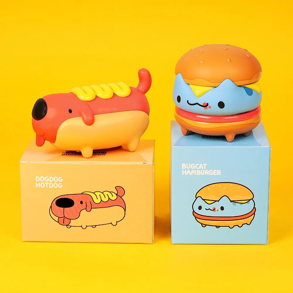 Dogdog Hotdog Figure and Bugcat Hamburger Figure showcase with packaging